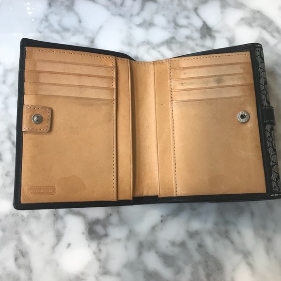 Authentic Coach Signature Wallet - Black - Picture 3 of 4